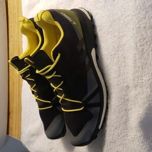Adidas agrarian terrex 6 trail/mountain hiking/running sneaker